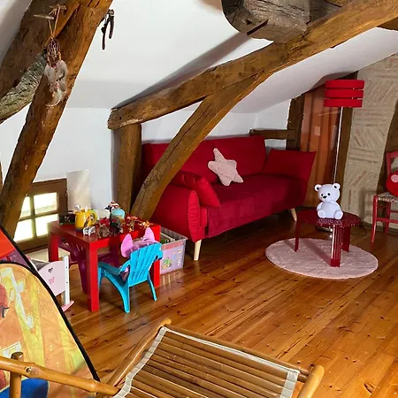 Atypique 12 Personnes Dans Le Lot Montdoumerc