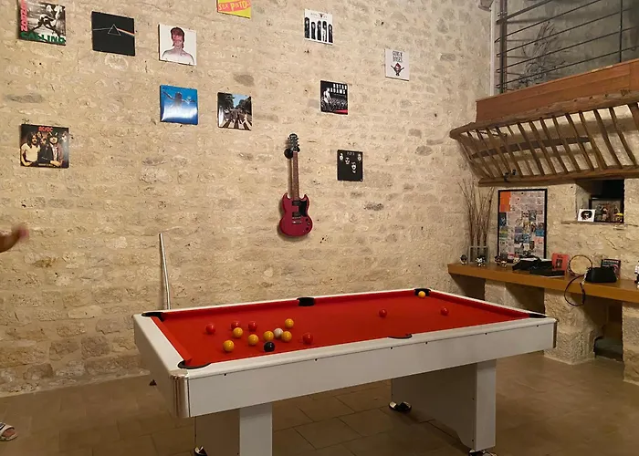 Atypique 12 Personnes Dans Le Lot *