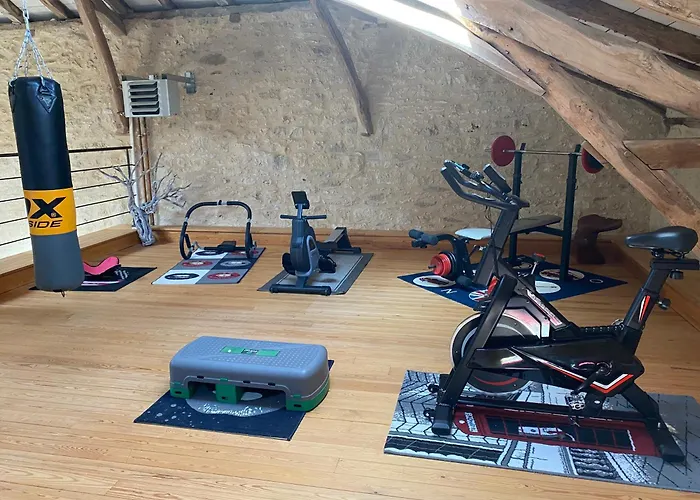 Hébergement de vacances Atypique 12 Personnes Dans Le Lot